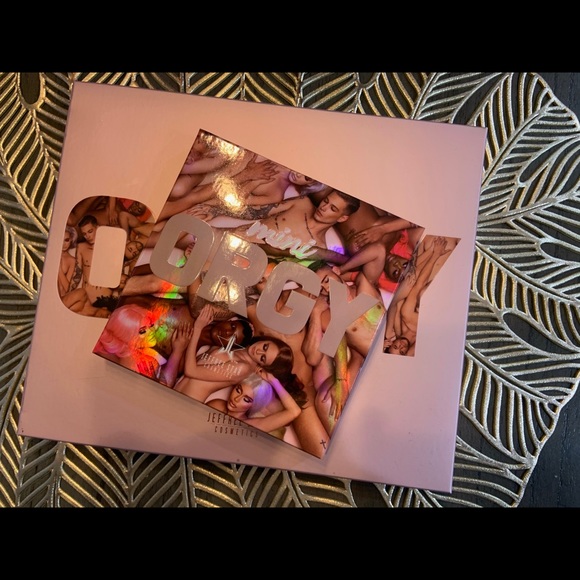 Jeffree Star Other - Jeffree Star Orgy palette bundle mini NIB